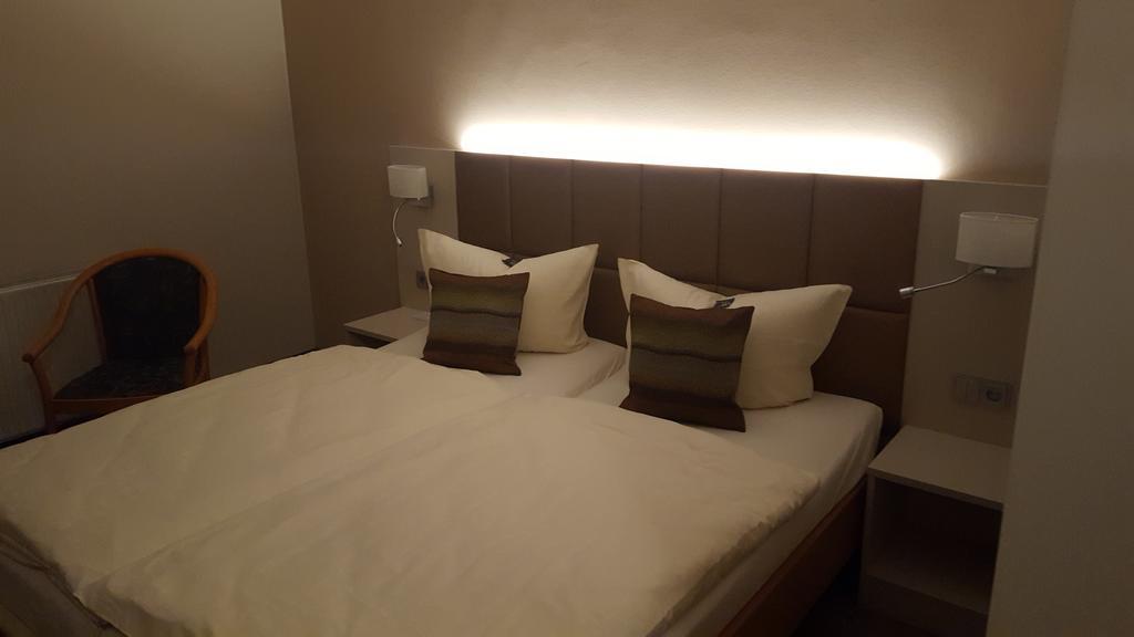 Hotel Friesen Werdau Luaran gambar