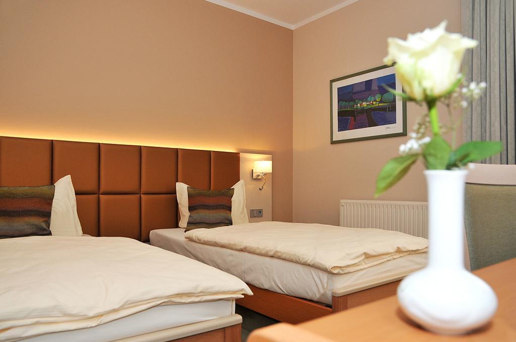 Hotel Friesen Werdau Luaran gambar